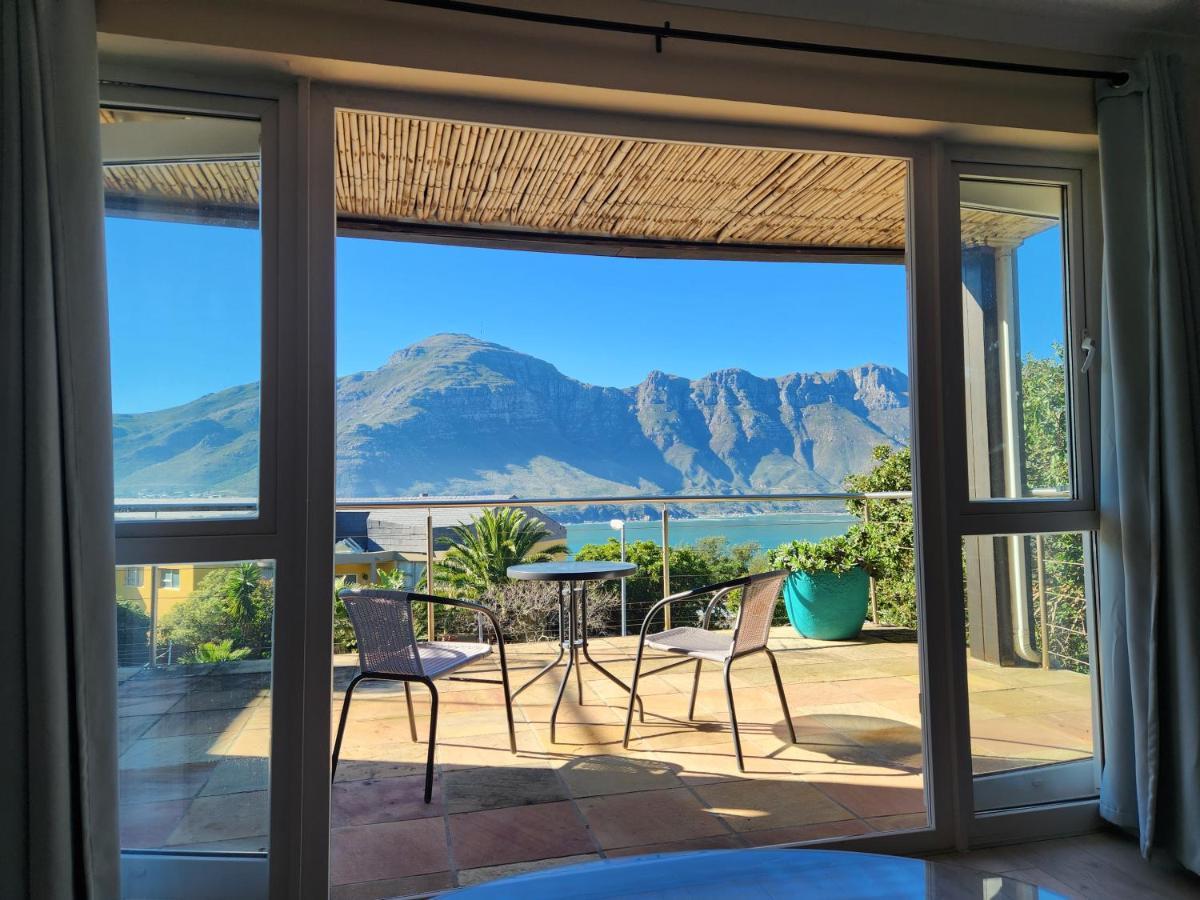 Отель Hout Bay Breeze Экстерьер фото