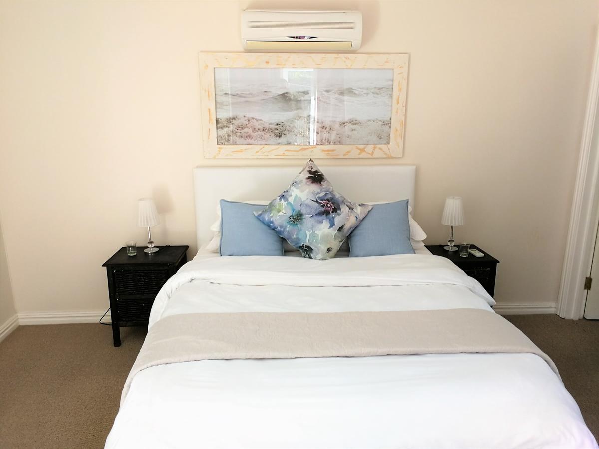 Отель Hout Bay Breeze Экстерьер фото